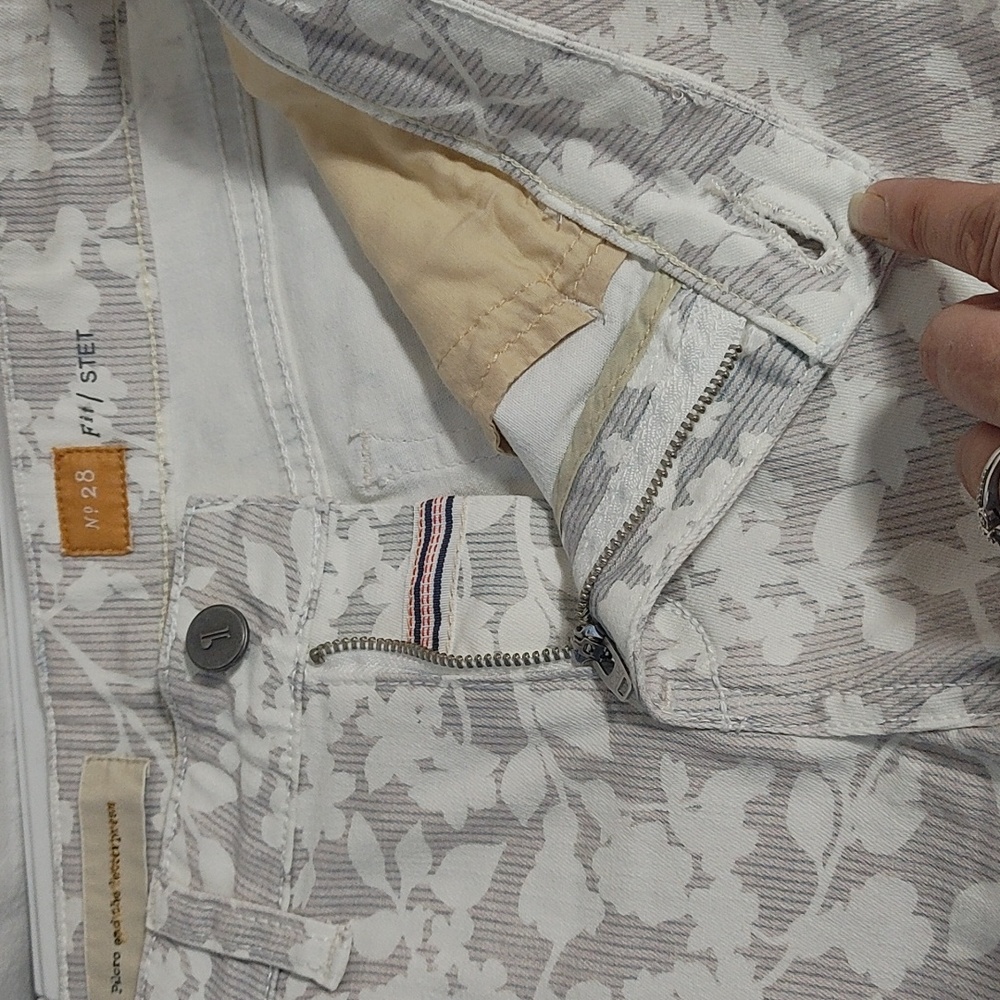 Pilcro and then Letterpress/Anthropologie Floral Stet Jeans - Picture 11 of 12